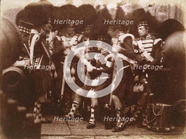 [Officer of the 92nd Gordon Highlanders Reading to the Troops, Edinburgh Castle], April 9, 1846 . Creators: David Octavius Hill, Robert Adamson, Hill & Adamson.