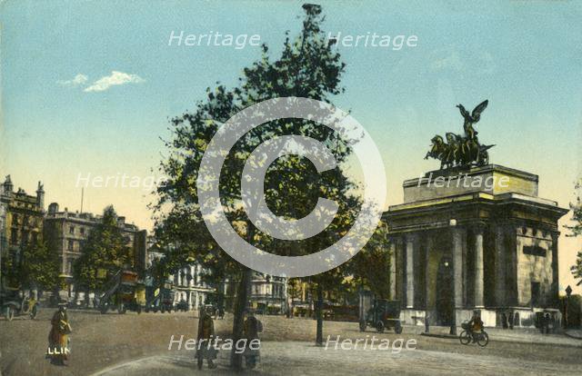 'Wellington Arch, Entrance to the Green Park, London', c1915.  Creator: Unknown.