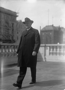 Lenroot, Irving Luther. Rep. from Wisconsin, 1909-1918; Senator, 1918-1927, 1917. Creator: Harris & Ewing.