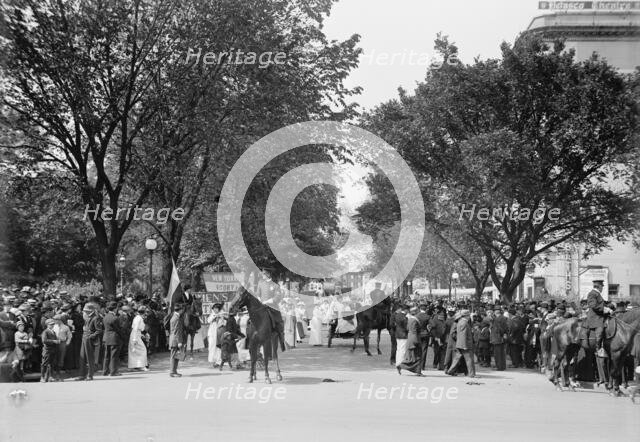 Woman Suffrage - Parade, May 1914, May 1914. Creator: Harris & Ewing.