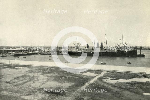 'Vera Cruz: Shipping in the New Harbour', 1919. Creator: Unknown.