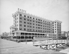 Savoy Hotel, Atlantic City, N.J., between 1900 and 1905. Creator: Unknown.