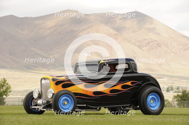 Ford Coupe Custom 1934. Artist: Simon Clay.