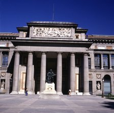 Main façade of the Prado Museum, designed by Juan de Villanueva.