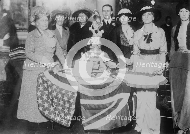 London -- Women's Patriotic Aerial League, between c1910 and c1915. Creator: Bain News Service.