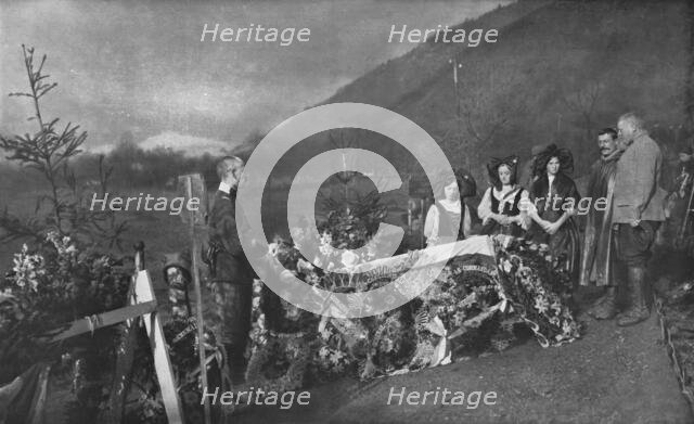 'Le Cercueil du general Serret, mort de ses blessures en terre D'Alsace..., 1916. Creator: Unknown.