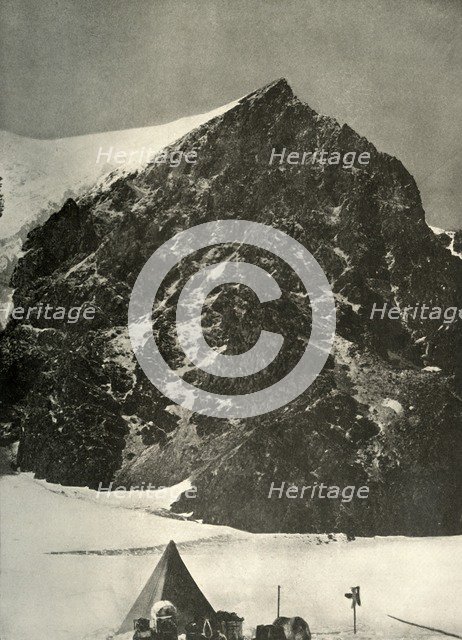 'Camp on December 17 on the Ferrar Glacier below Sentinel Rock', 1908, (1909). Artist: Unknown.