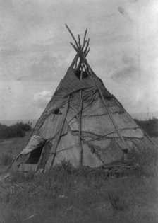 Mat lodge-Yakima, 1910, c1910. Creator: Edward Sheriff Curtis.