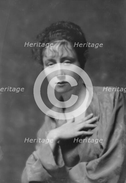 Angle, F., Miss, portrait photograph, 1916 Apr. 28. Creator: Arnold Genthe.