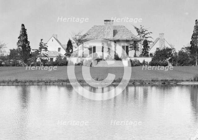 Cottage at "The Shallows," property of Lucien Hamilton Tyng, Southampton, Long Island, 1931 Aug. Creator: Arnold Genthe.