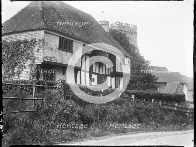 Ye Olde House, Stone-in-Oxney, Stone-cum-Ebony, Ashford, Kent, 1926. Creator: Katherine Jean Macfee.