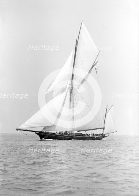 The yawl 'Wendur' sailing close-hauled, 1913. Creator: Kirk & Sons of Cowes.
