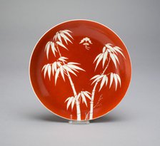 Dish with Bamboos and Bat, Qing dynasty (1644-1911), Daoquang period (1821-1850). Creator: Unknown.