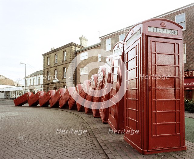 Sculpture, London Road, Kingston Upon Thames, London, 1999. Artist: S Barker