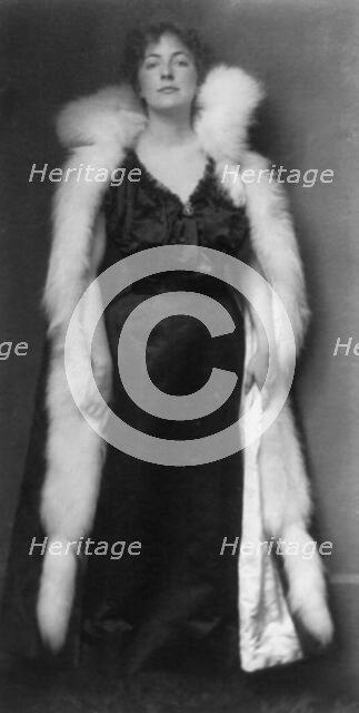 Mary Berri Chapman Hansbrough, c1898. Creator: Frances Benjamin Johnston.