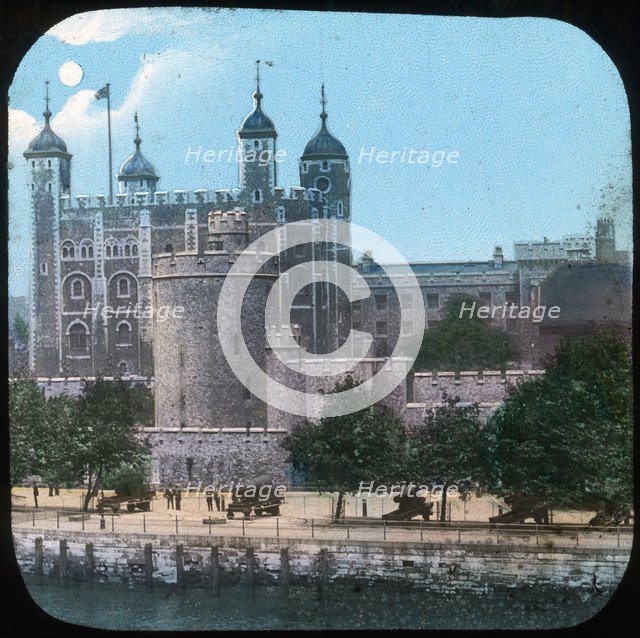 The Tower of London at night, late 19th or early 20th century. Artist: Unknown