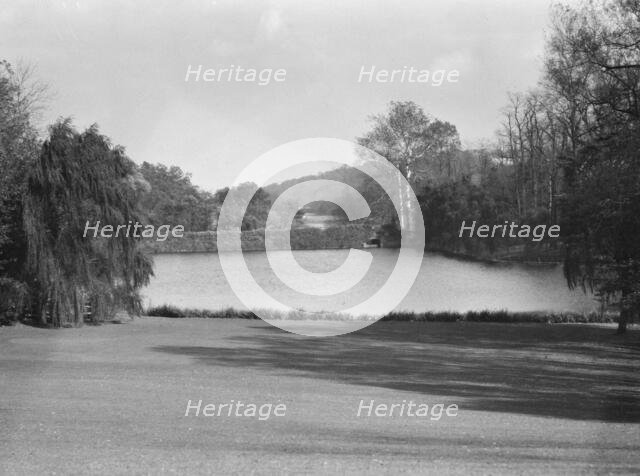 Taylor, Myron C., Mr., residence and grounds, Locust Valley, Long Island, New York, 1928 Nov. Creator: Arnold Genthe.