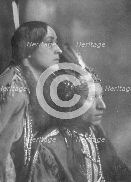 'Interested', 1909. Creator: Hermann Clemens Kosel.