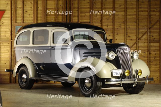 Chevrolet Suburban 1937 . Artist: Simon Clay.