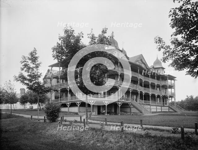 Mount Pleasant House, Mount Pocono, Pa., between 1900 and 1906. Creator: Unknown.
