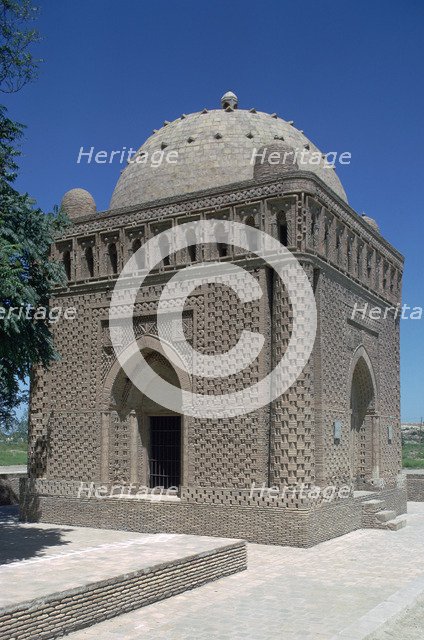 Mausoleum of Ismail Samani in Samarkand, 9th century. Artist: Unknown