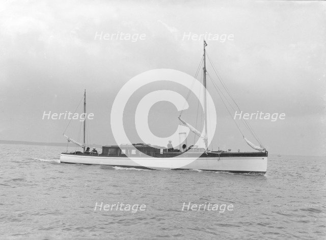 Motor yacht 'Ytene' under way, 1914. Creator: Kirk & Sons of Cowes.