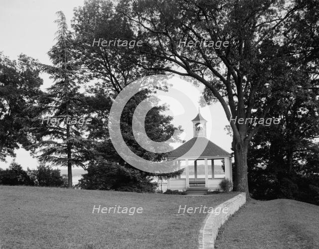 Summer house at Mt. Vernon, c.between 1910 and 1920. Creator: Unknown.