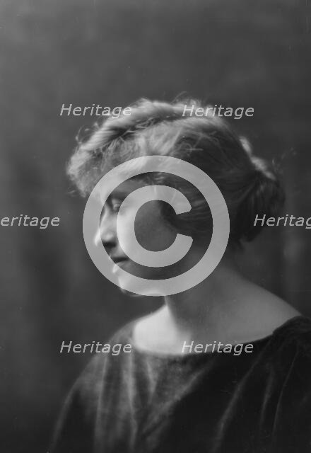Rieber, D., Miss, portrait photograph, not before 1916. Creator: Arnold Genthe.