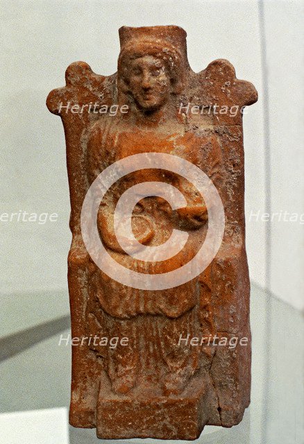 Statuette of Hera, protector of childbirth, a sanctuary from Phocis.