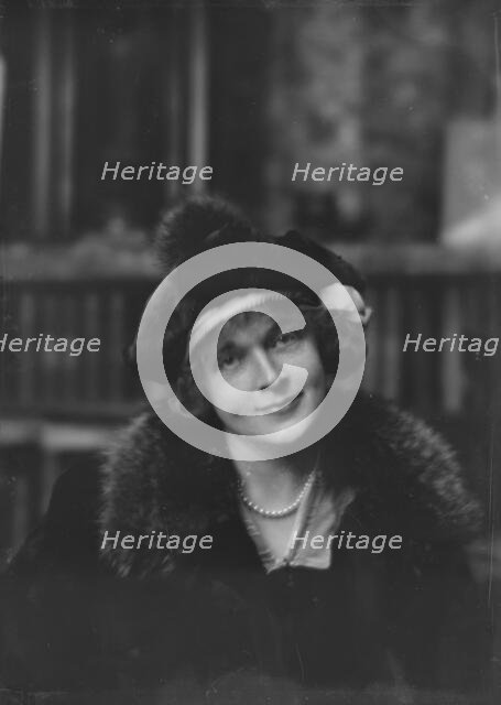 Mrs. Benjamin Lindsey, portrait photograph, 1917 Dec. 21. Creator: Arnold Genthe.