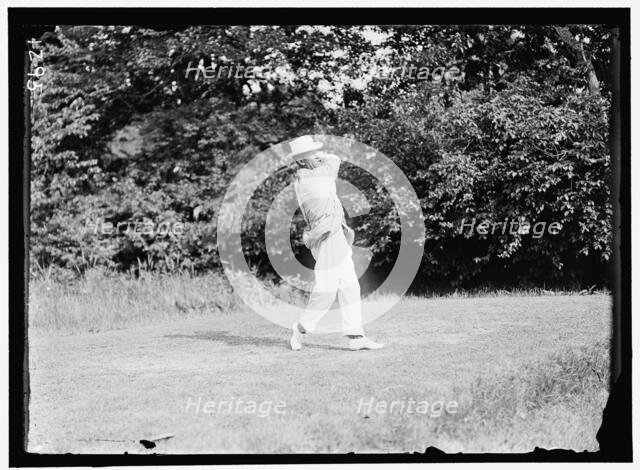 Walter Travis playing golf, between 1909 and 1914. Creator: Harris & Ewing.