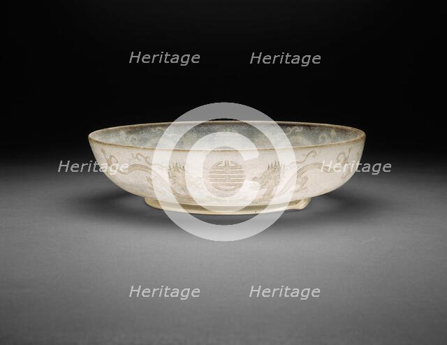 Dish with Dragons, Qing dynasty (1644-1911), Yongzheng reign mark and period (1722-1735). Creator: Unknown.