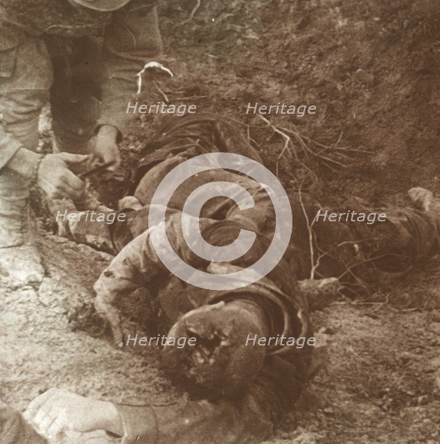 German body, Champagne, northern France, 1915. Artist: Unknown.