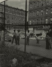 Madison Avenue - Children playing along Madison Avenue, East Harlem, New York City, 1947 - 1951. Creator: Romulo Lachatanere.