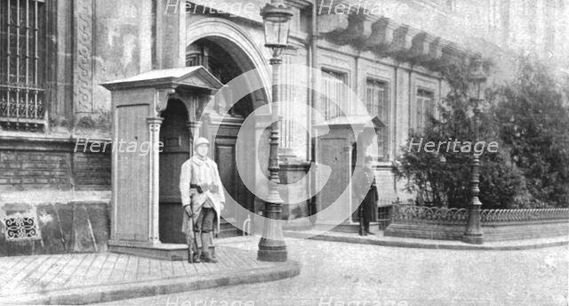 'La Nouvelle Europe; la crise de gouvernement de Luxembourg; pendant les troubles..., 1919. Creator: Unknown.