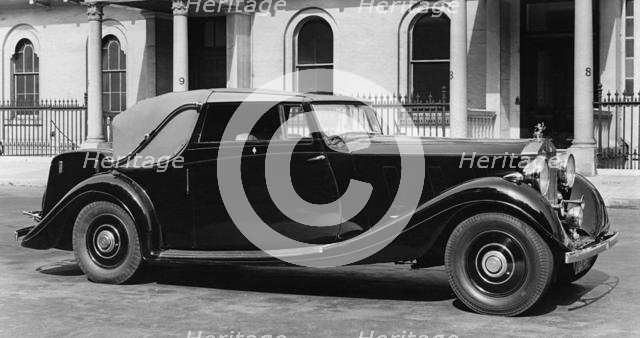 1936 Rolls - Royce Phantom III drophead coupe by Gurney Nutting. Creator: Unknown.