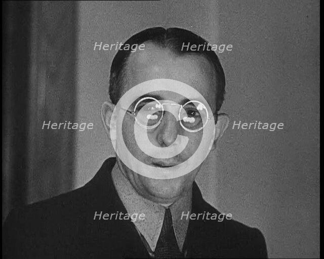 Witness Joseph Perrone Giving Evidence in the Lindbergh's Kidnapping Case Trial, 1930s. Creator: British Pathe Ltd.