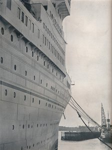 'A view of the starboard side of S.S. Empress of Britain, 1931. Artist: Studio Films.