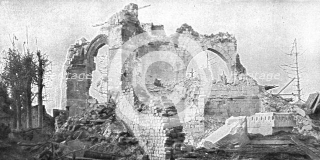 'Clery Repris; Les ruines de l'eglise', 1916. Creator: Unknown.