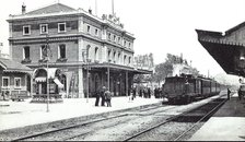 Passengers train entering the Badalona station, ??1910.