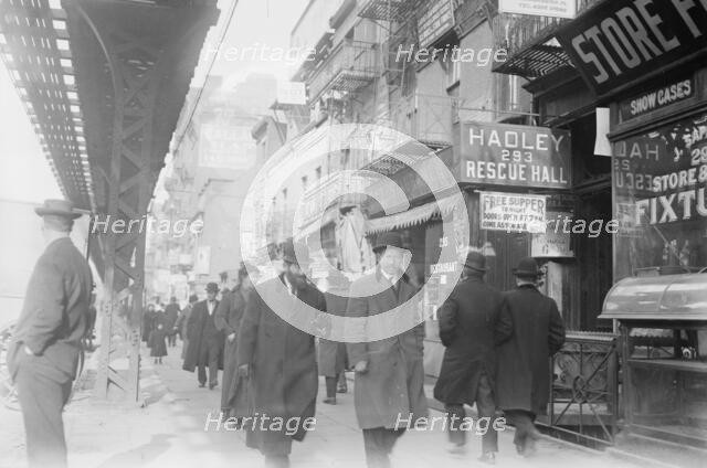 Bowery, between c1910 and c1915. Creator: Bain News Service.