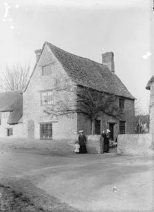 Cottage in Shellingford, Oxfordshire, c1860-c1922. Artist: Henry Taunt