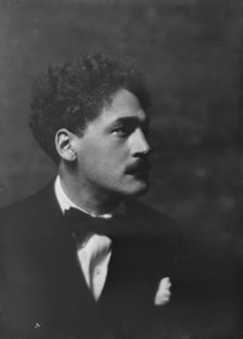Mr. Richard Buhlig, portrait photograph, 1917 Nov. 22. Creator: Arnold Genthe.