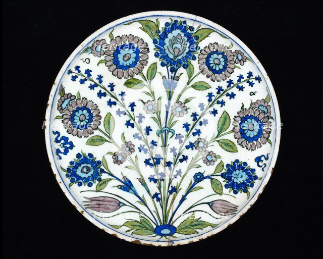 Dish with flower sprays, 1530-1550. Artist: Unknown.