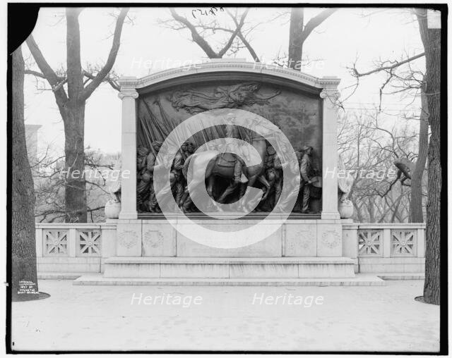 Shaw Memorial, Boston, Mass., between 1900 and 1915. Creator: Unknown.