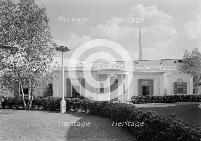 World's Fair, Good Housekeeping House, 1939. Creator: Gottscho-Schleisner, Inc.