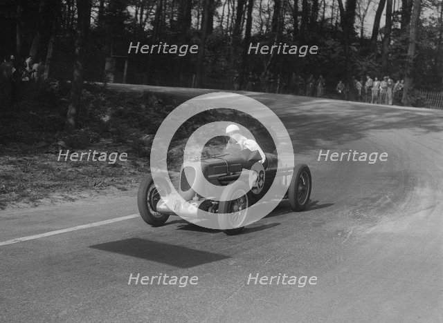 MG Q type of Kenneth Evans racing at Donington Park, Leicestershire, 1930s. Artist: Bill Brunell.