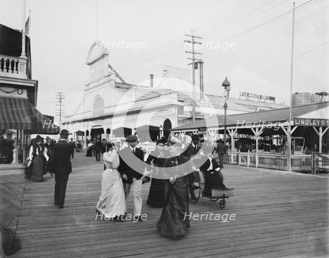 Young's pier & boardwalk, Atlantic City, N.J., between 1895 and 1910. Creator: Unknown.