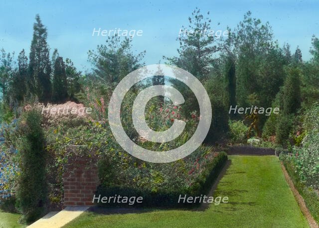 "Welwyn," Harold Irving Pratt house, 100 Crescent Beach Road, Glen Cove, New York, c1914. Creator: Frances Benjamin Johnston.