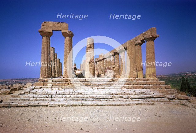 The doric temple of Hera at Agrigento, 5th century BC. Artist: Unknown